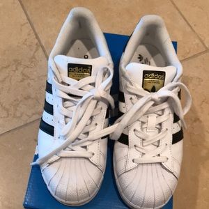 Adidas superstar